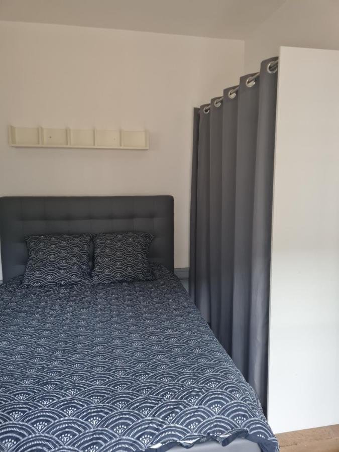 Ferienwohnung Le Baron Charleville-Mézières Exterior foto